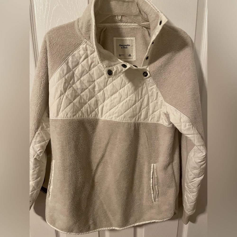 Abercrombie Sweater Like New Size Med